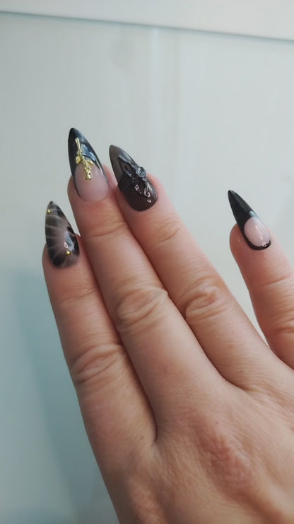 Black Rose| KYIORA